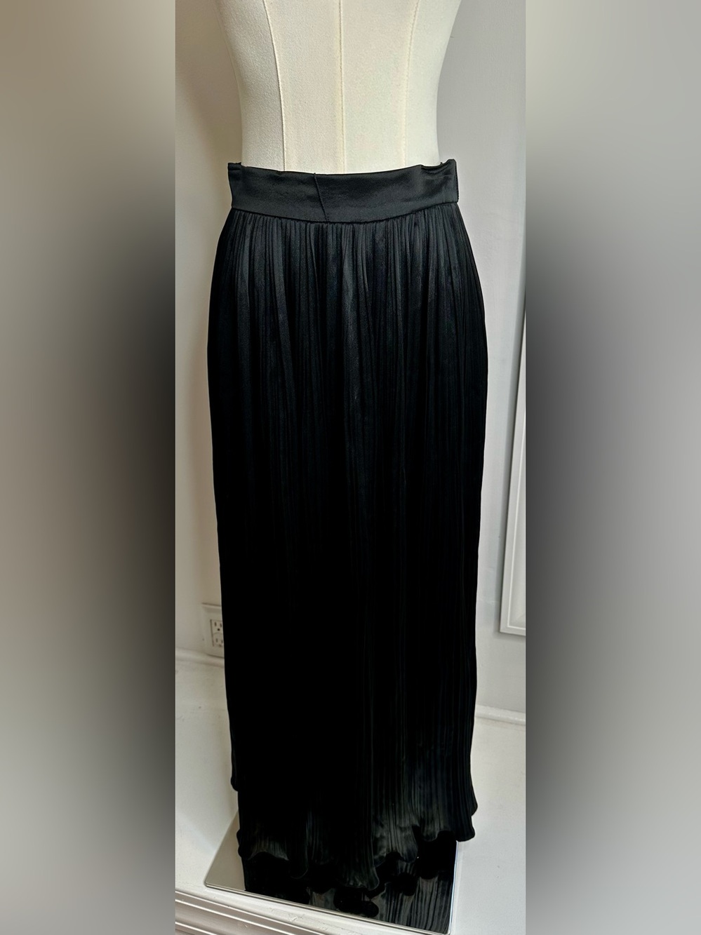 Kermit Base Black Satin Accordion Pleated Maxi Skirt Size 8 Vintage